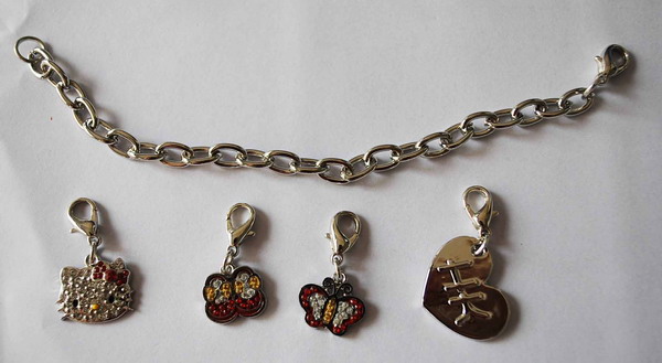 Hello Kitty Metal bracelet