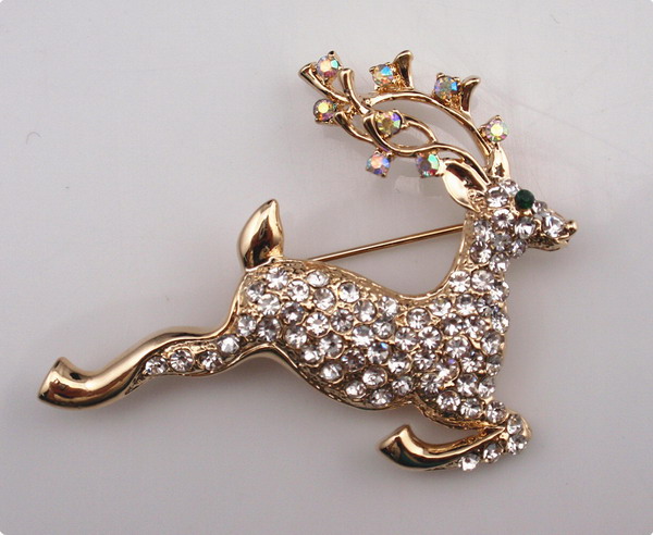 Zinc alloy deer brooch with rhinestones