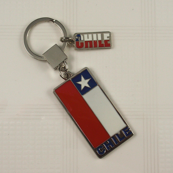Souvenirs- Metal keyrings with Chile Logo