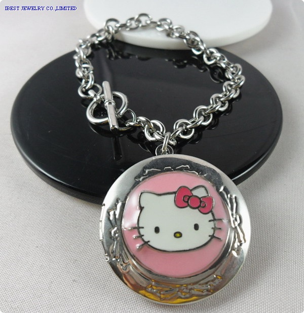 Hello kitty locket necklace