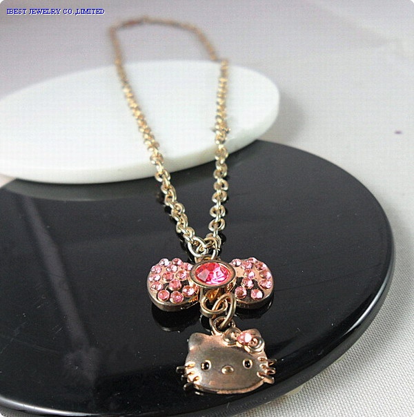 Hello Kitty Metal necklace