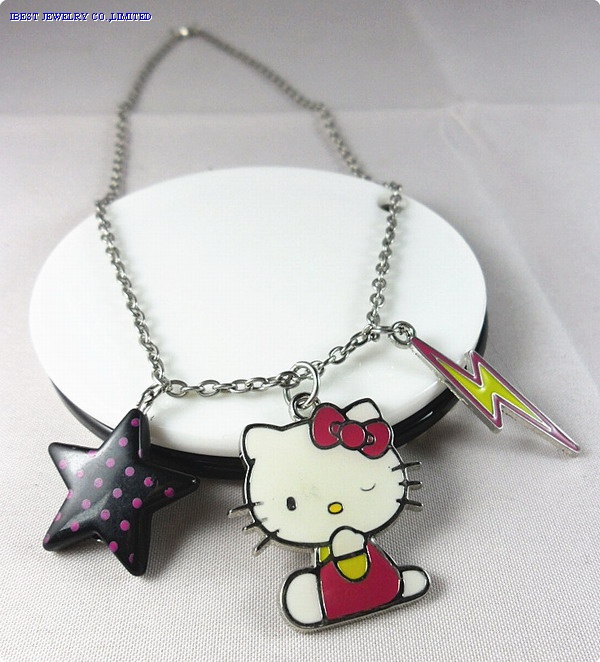 Hello Kitty Metal necklace