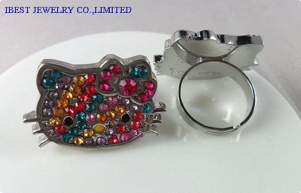 Hello Kitty rhinestone zinc alloy ring