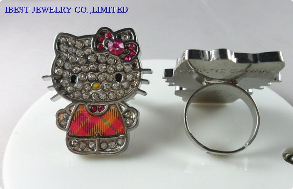 Hello Kitty rhinestones zinc alloy ring