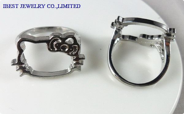 Hollow Hello Kitty zinc alloy ring
