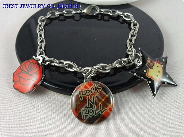 Metal charm bracelet