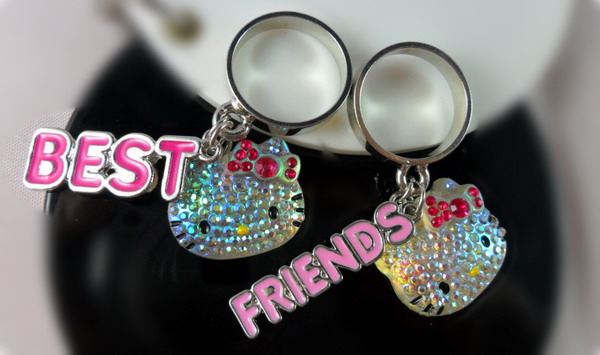 Best friend plastic ring