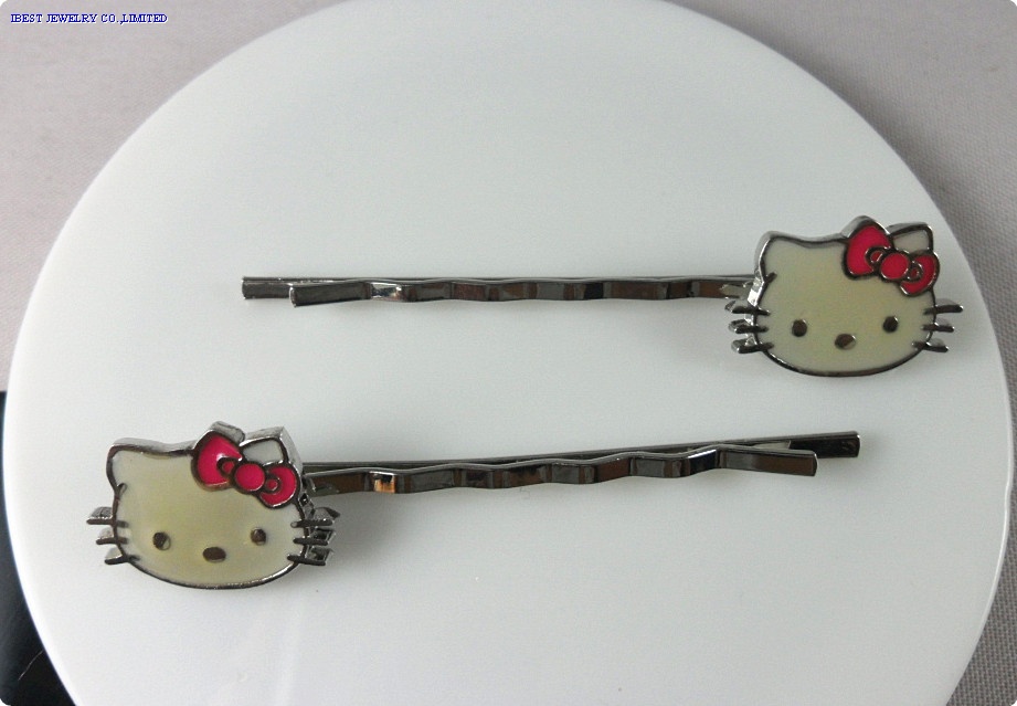 Hello kitty metal bobby clip